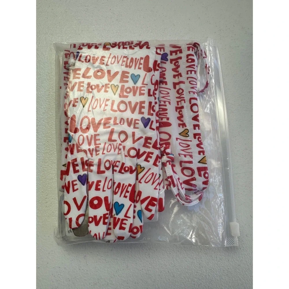 Brighton Fashionista Love Set 4Pc Mask Gloves Sanitizer Pouch Travel Gift NEW